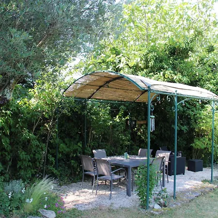 Le Bastidon, Des Lucioles En Provence *